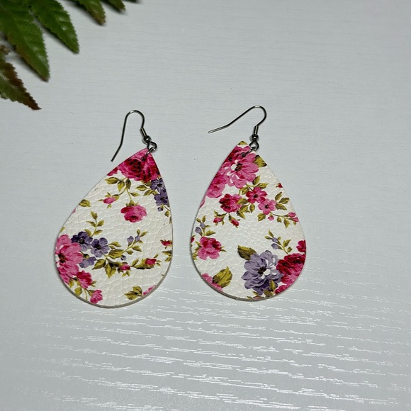Leather Earrings Teardrop Floral Earrings - Picture 2 of 6